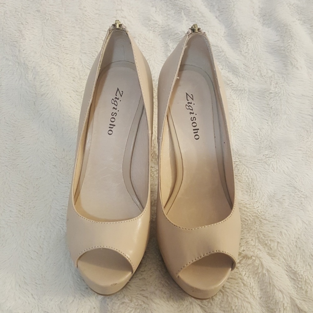high heels shoes use one time.